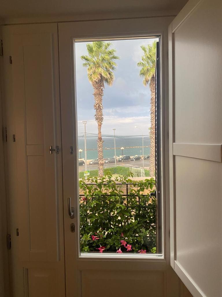 Cconforthotels Appartamento Domus Venezia Bari Bagian luar foto